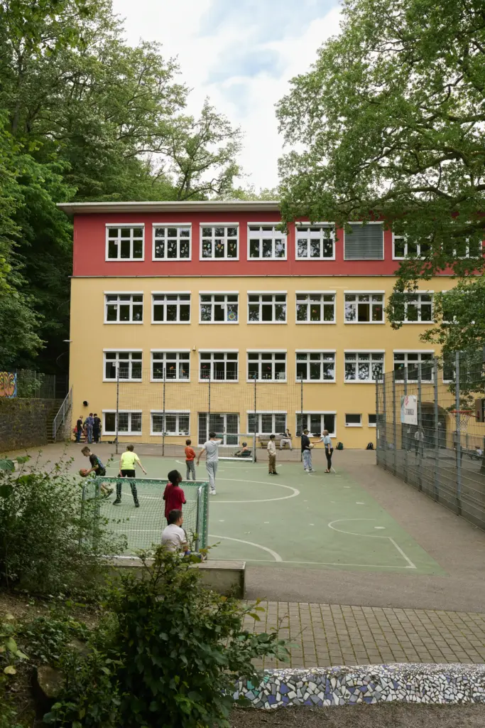Außenansicht Schule Enzberg